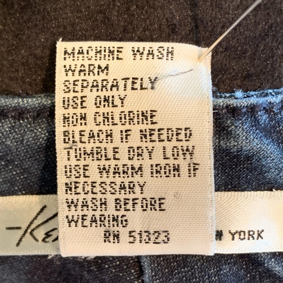 Kenneth Cole Capri Jeans Dark Wash Size 8 - Picture 4 of 4